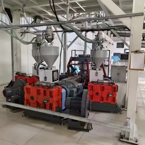Used Transfer · 2024 2000 three-layer co-extrusion cast film machine