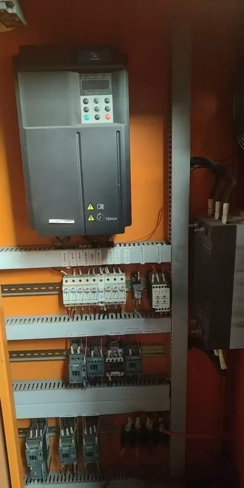 Second-hand transfer · Leshan 65 blow molding machine