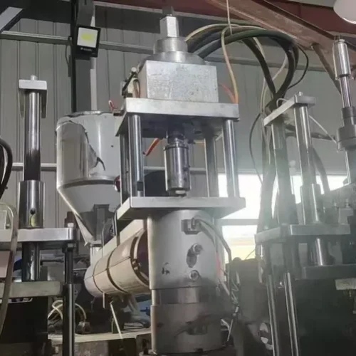 Second-hand transfer · Leshan 65 blow molding machine