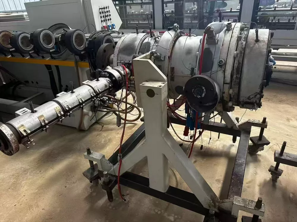 Used JWELL JWPEG-250 HDPE Three-Layer Pipe Extrusion Line