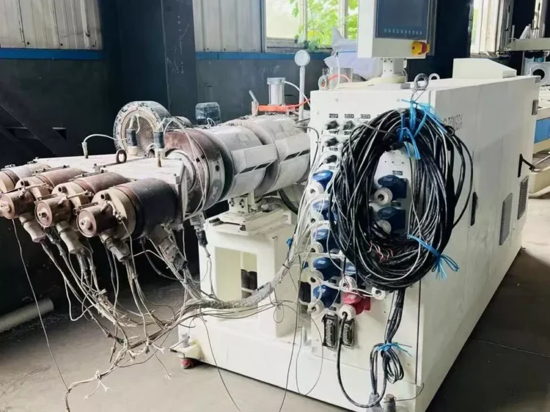 Used for Sale-TONGDA · One-out-Four PVC Electrical Conduit Extrusion Line