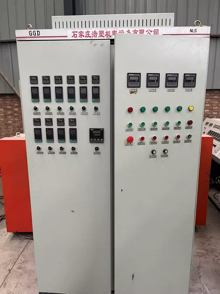 For Sale · SHIJIAZHUANG HAOSU TSH-65B Co-rotating Parallel Twin Screw Pelletizing Machine