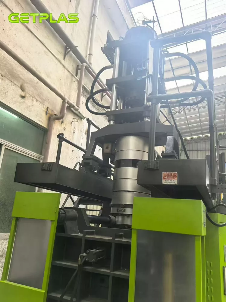 KINGSWEL6 Used KINGSWEL WDG90-60L Blow Molding Machine For Sale