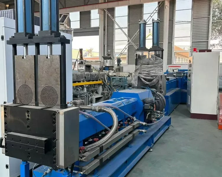 DK160-75 1 DK160-75 Single Screw + Twin Screw Pelletizing Line